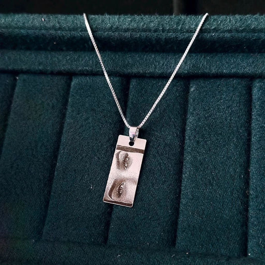 👁️ Customized Eye Pendant – The Most Meaningful Personalized Jewelry Gift in India